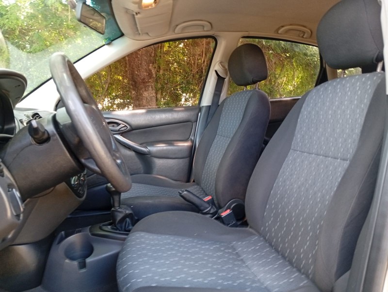 FOCUS 1.6 GL 8V FLEX 4P MANUAL - 2007 - FARROUPILHA