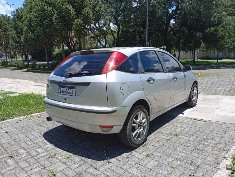 FOCUS 1.6 GL 8V FLEX 4P MANUAL - 2007 - FARROUPILHA