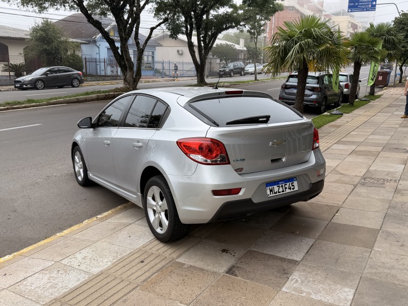 CRUZE 1.8 LT 16V FLEX 4P AUTOMÁTICO - 2014 - FARROUPILHA