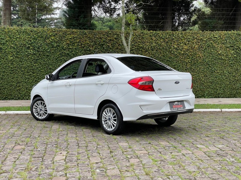 KA + 1.5 SEDAN TITANIUM 12 FLEX 4P AUTOMÁTICO - 2019 - FARROUPILHA