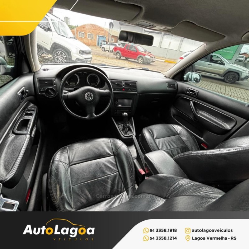 GOLF 1.6 MI PLUS 8V GASOLINA 4P MANUAL - 2004 - LAGOA VERMELHA