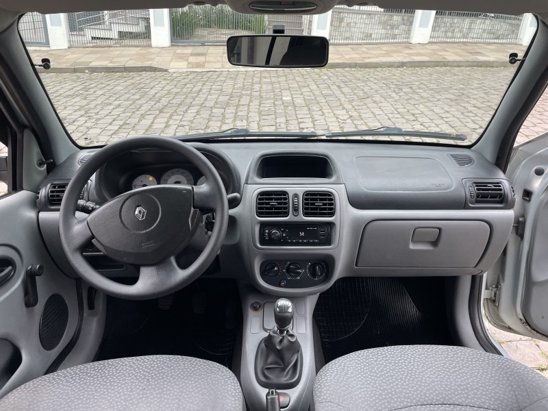 CLIO 1.0 AUTHENTIQUE SEDAN 16V FLEX 4P MANUAL - 2009 - CAXIAS DO SUL