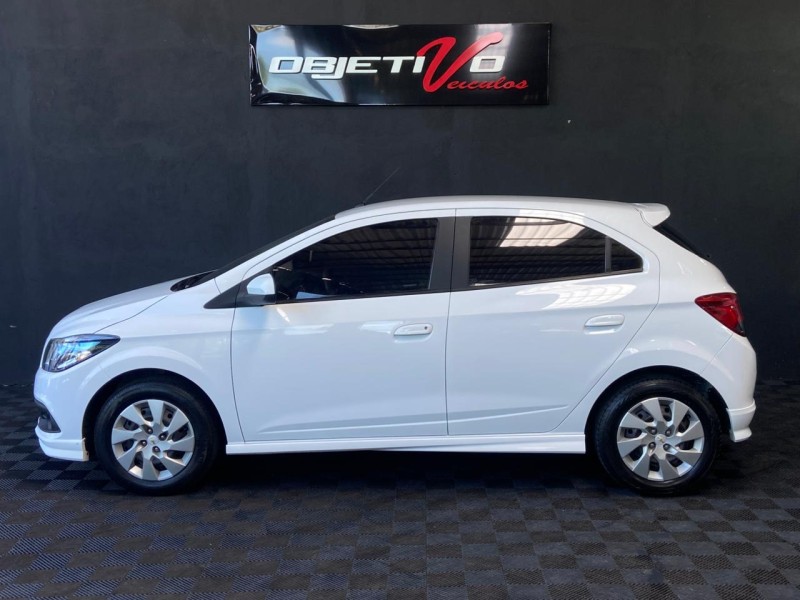 ONIX 1.4 MPFI LT 8V FLEX 4P MANUAL - 2015 - CAXIAS DO SUL