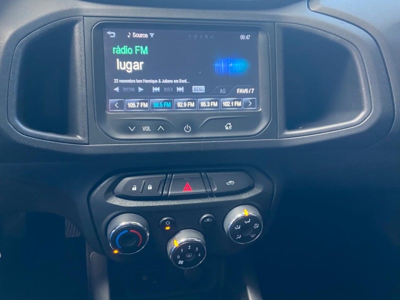 ONIX 1.4 MPFI LT 8V FLEX 4P MANUAL - 2015 - CAXIAS DO SUL