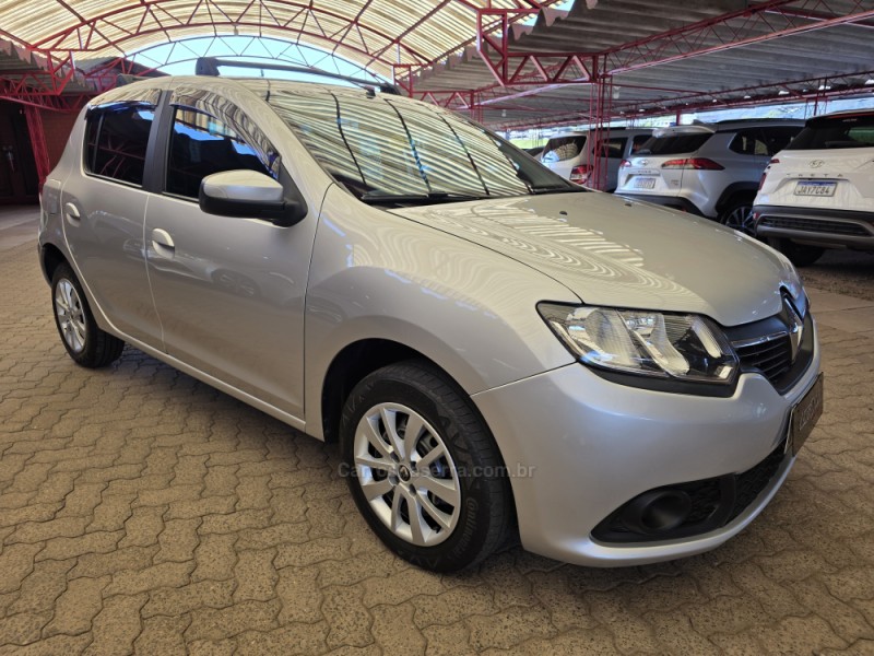 sandero 1.0 expression 16v flex 4p manual 2017 sapiranga