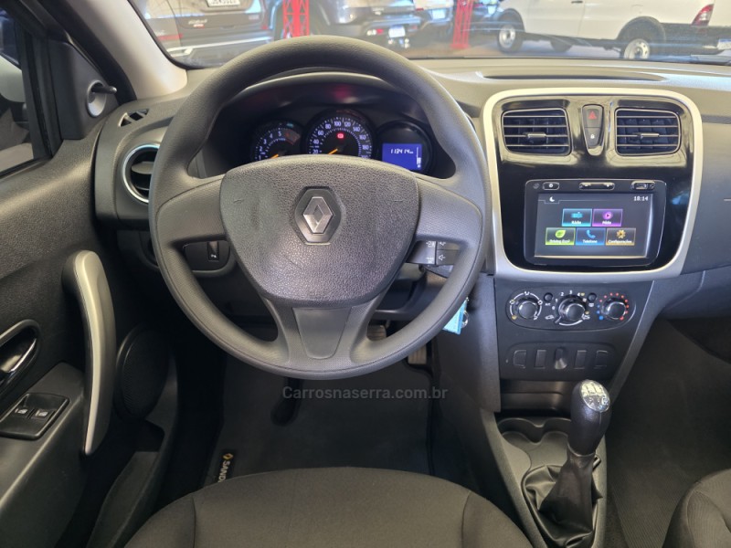 SANDERO 1.0 EXPRESSION 16V FLEX 4P MANUAL - 2017 - SAPIRANGA