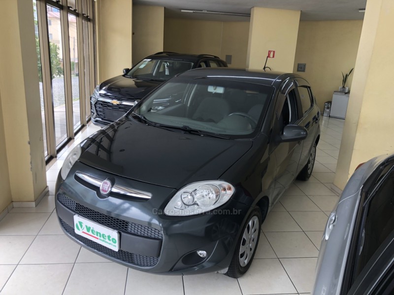 PALIO 1.0 MPI ATTRACTIVE ITÁLIA 8V FLEX 4P MANUAL - 2014 - FARROUPILHA