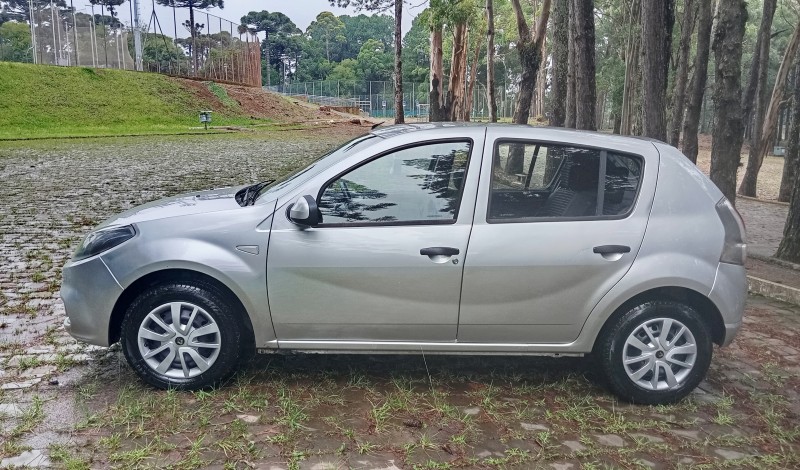 SANDERO 1.6 EXPRESSION 8V FLEX 4P MANUAL - 2014 - CAXIAS DO SUL