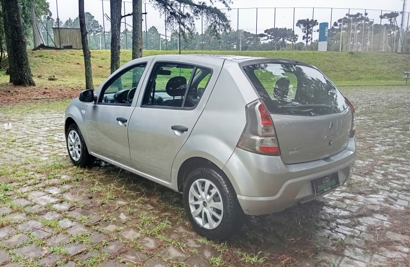 SANDERO 1.6 EXPRESSION 8V FLEX 4P MANUAL - 2014 - CAXIAS DO SUL