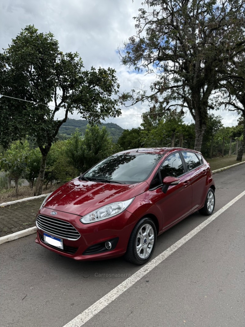 FIESTA 1.5 SE HATCH 16V FLEX 4P MANUAL - 2014 - NOVA ARAçá
