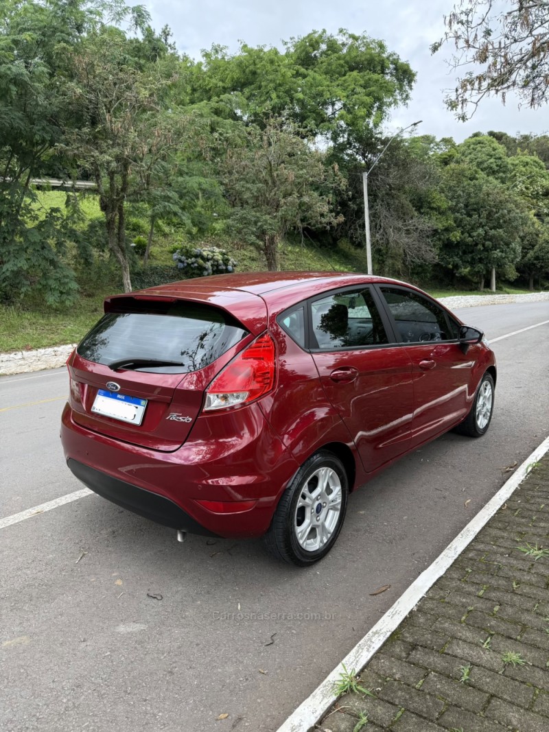 FIESTA 1.5 SE HATCH 16V FLEX 4P MANUAL - 2014 - NOVA ARAçá