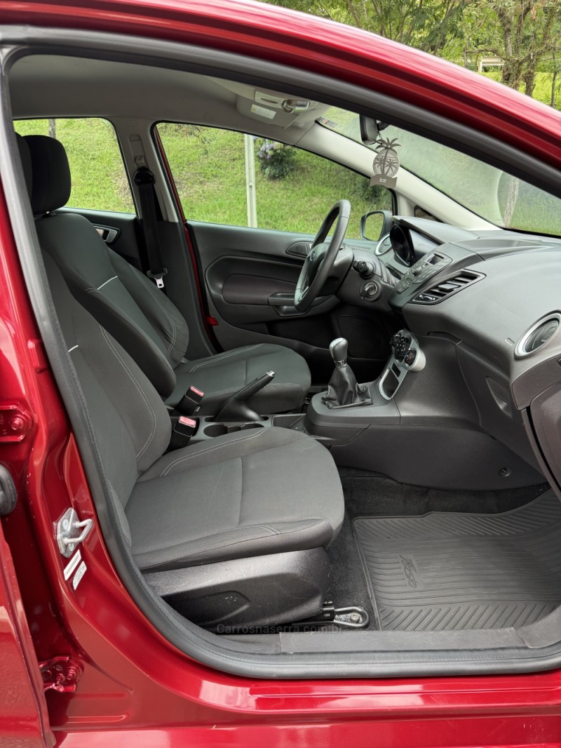 FIESTA 1.5 SE HATCH 16V FLEX 4P MANUAL - 2014 - NOVA ARAçá