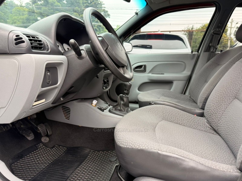 CLIO 1.0 CAMPUS 16V FLEX 4P MANUAL - 2011 - CANELA