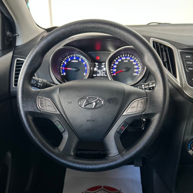 HB20 1.0 COMFORT 12V FLEX 4P MANUAL - 2015 - VACARIA