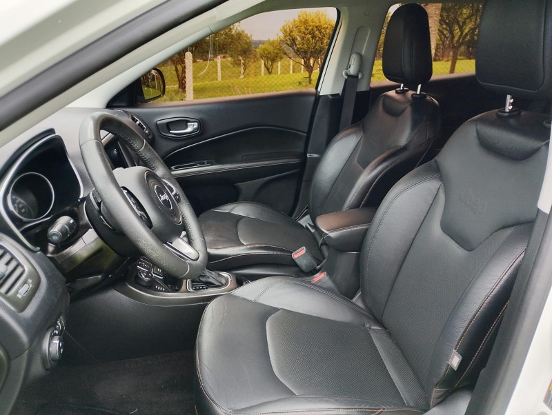 COMPASS 2.0 16V DIESEL LONGITUDE 4X4 AUTOMÁTICO - 2017 - FARROUPILHA