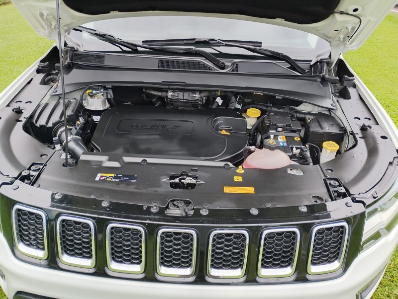 COMPASS 2.0 16V DIESEL LONGITUDE 4X4 AUTOMÁTICO - 2017 - FARROUPILHA