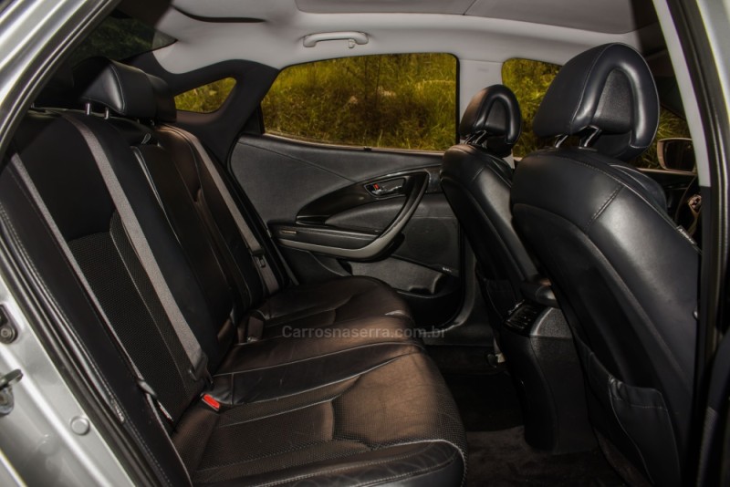 AZERA 3.0 MPFI GLS V6 24V GASOLINA 4P AUTOMÁTICO - 2013 - NOVO HAMBURGO