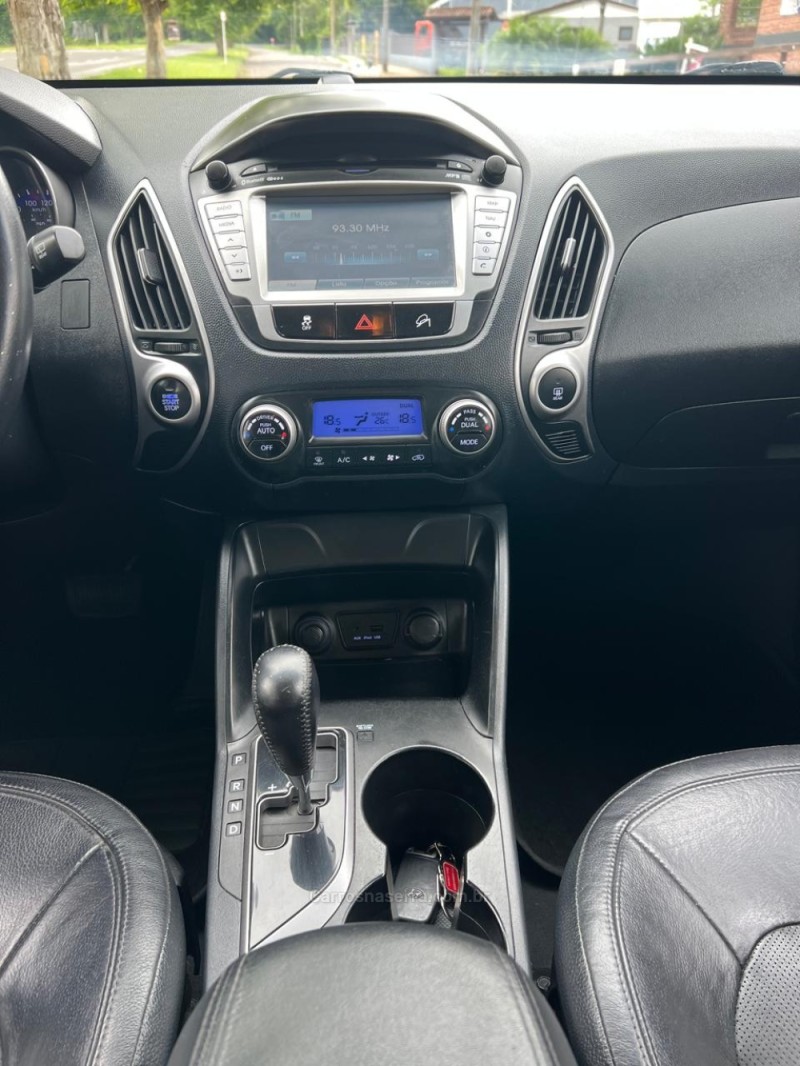 IX35 2.0 MPI 4X2 16V GASOLINA 4P AUTOMÁTICO - 2012 - DOIS IRMãOS