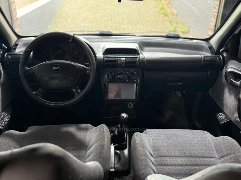 CORSA 1.6 MPFI GLS WAGON 16V GASOLINA 4P MANUAL - 1999 - CAXIAS DO SUL