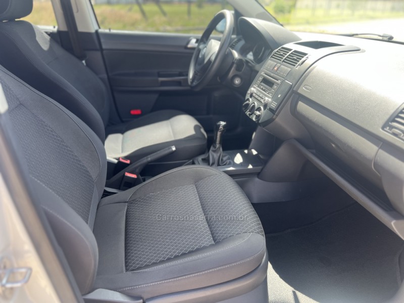 POLO 1.6 MI 8V TOTAL FLEX 4P MANUAL - 2013 - ANTôNIO PRADO