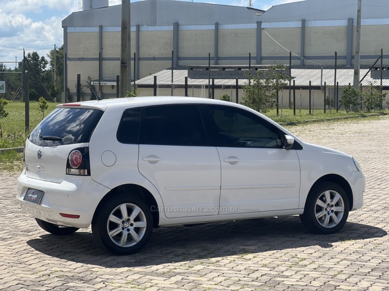 POLO 1.6 MI 8V TOTAL FLEX 4P MANUAL - 2013 - ANTôNIO PRADO