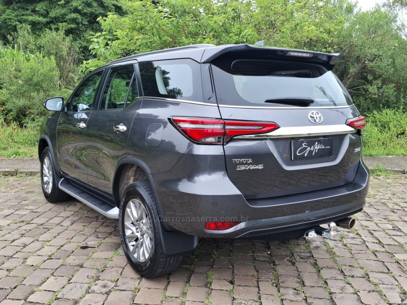 HILUX SW4 2.8 SRX 4X4 7 LUGARES 16V TURBO INTERCOOLER DIESEL 4P AUTOMÁTICO - 2024 - BENTO GONçALVES