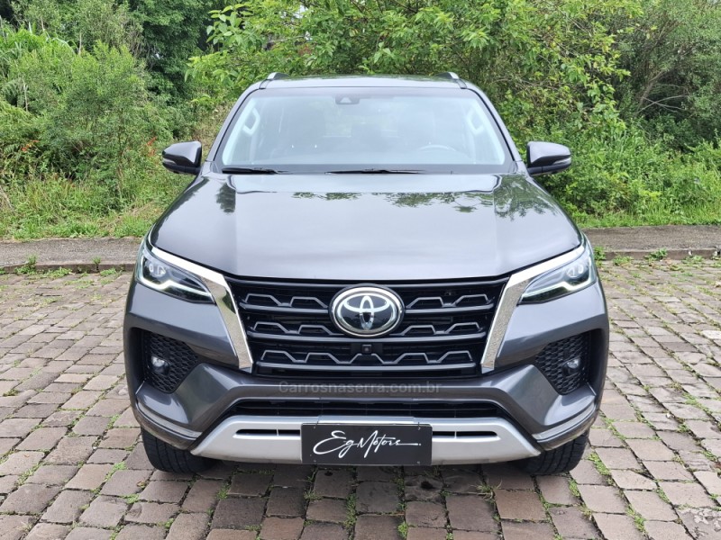 HILUX SW4 2.8 SRX 4X4 7 LUGARES 16V TURBO INTERCOOLER DIESEL 4P AUTOMÁTICO - 2024 - BENTO GONçALVES