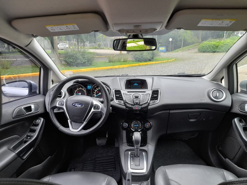 FIESTA 1.6 TITANIUM PLUS HATCH 16V FLEX 4P AUTOMÁTICO - 2014 - FARROUPILHA