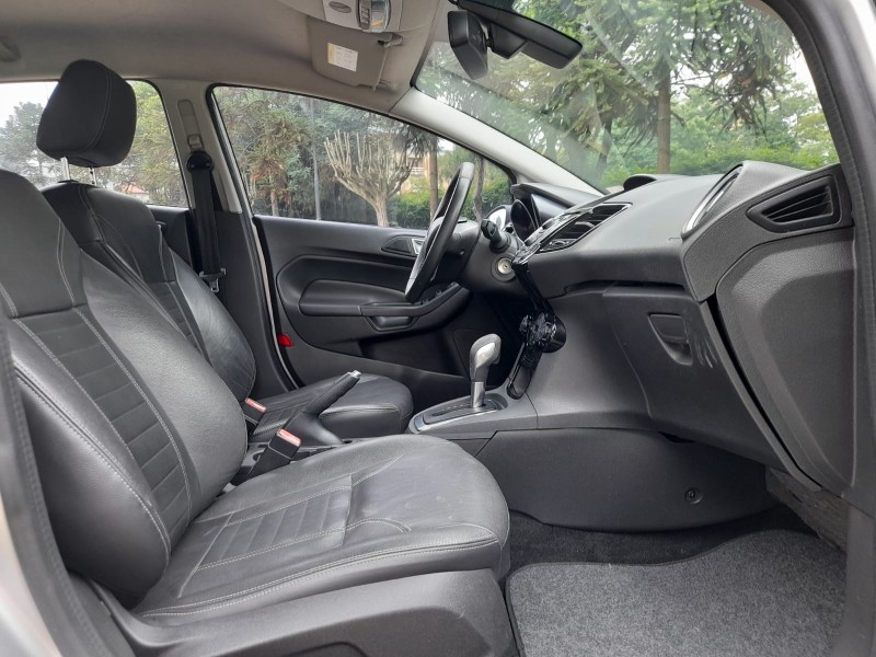 FIESTA 1.6 TITANIUM PLUS HATCH 16V FLEX 4P AUTOMÁTICO - 2014 - FARROUPILHA