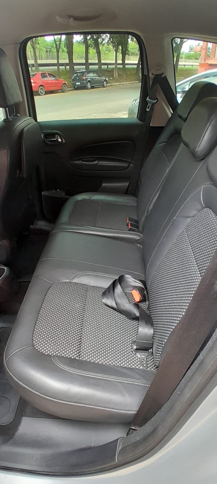 AIRCROSS 1.6 EXCLUSIVE 16V FLEX 4P AUTOMÁTICO - 2015 - ESTâNCIA VELHA