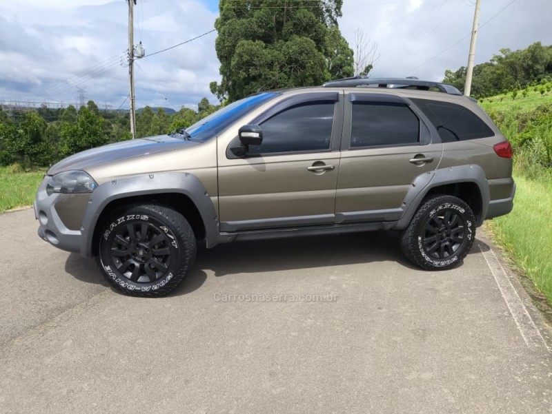 PALIO 1.8 MPI ADVENTURE WEEKEND 16V FLEX 4P MANUAL - 2016 - CAXIAS DO SUL