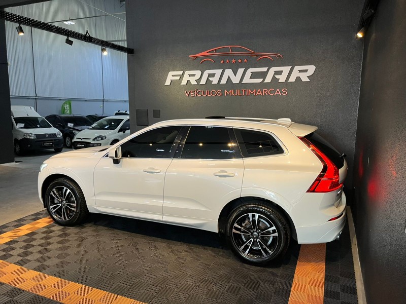 XC60 2.0 D5 MOMENTUM AWD DIESEL 4P AUTOMÁTICO - 2020 - ANTôNIO PRADO
