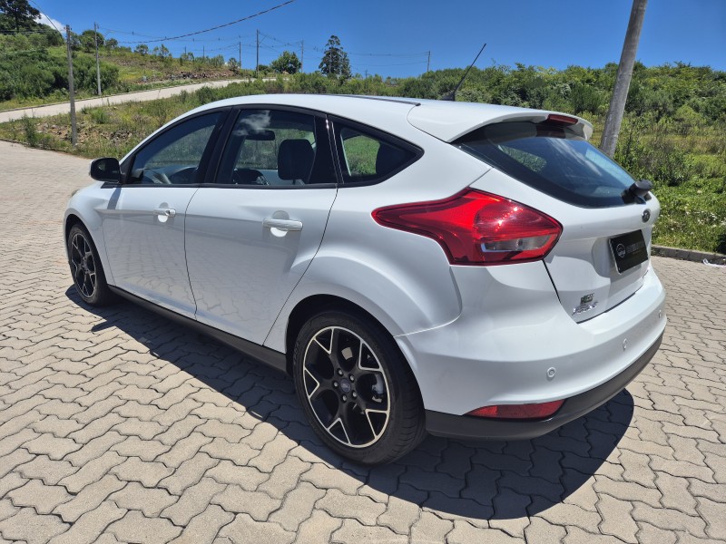 FOCUS 2.0 SE PLUS 16V FLEX 4P AUTOMÁTICO - 2016 - BENTO GONçALVES