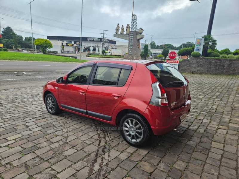 sandero 1.6 privilege 8v flex 4p automatico 2014 veranopolis