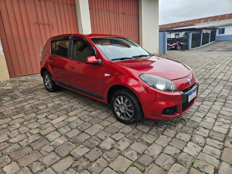 SANDERO 1.6 PRIVILÉGE 8V FLEX 4P AUTOMÁTICO - 2014 - VERANóPOLIS