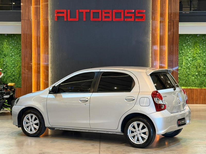 ETIOS 1.5 X PLUS 16V FLEX 4P MANUAL - 2019 - NOVO HAMBURGO