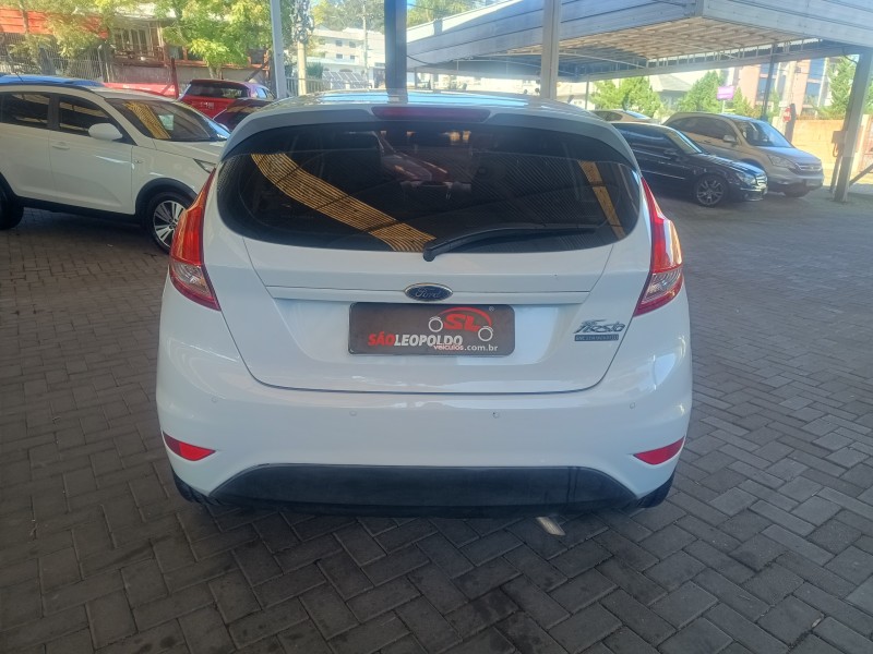 FIESTA 1.5 SE HATCH 16V FLEX 4P MANUAL - 2014 - CAXIAS DO SUL
