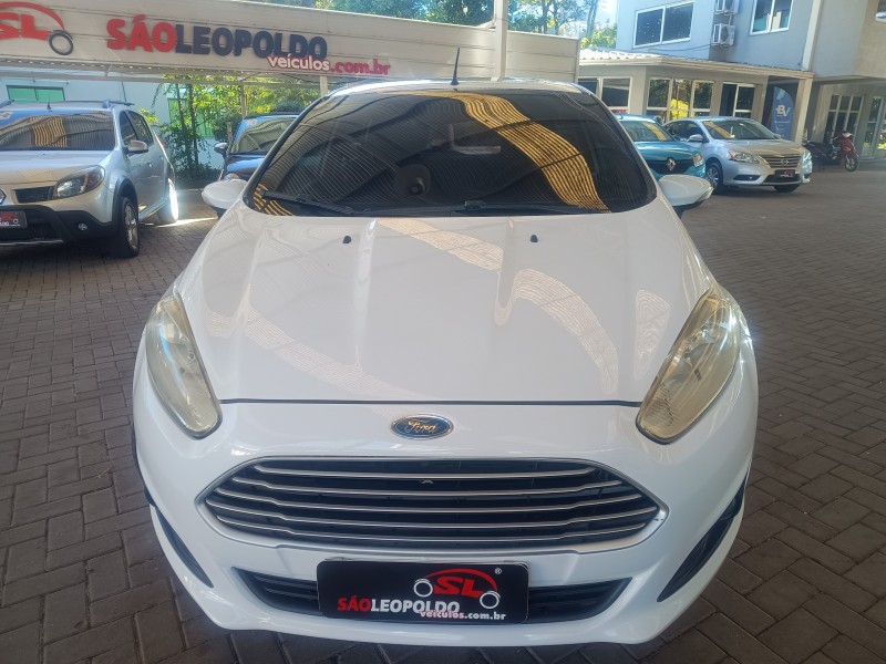 FIESTA 1.5 SE HATCH 16V FLEX 4P MANUAL - 2014 - CAXIAS DO SUL