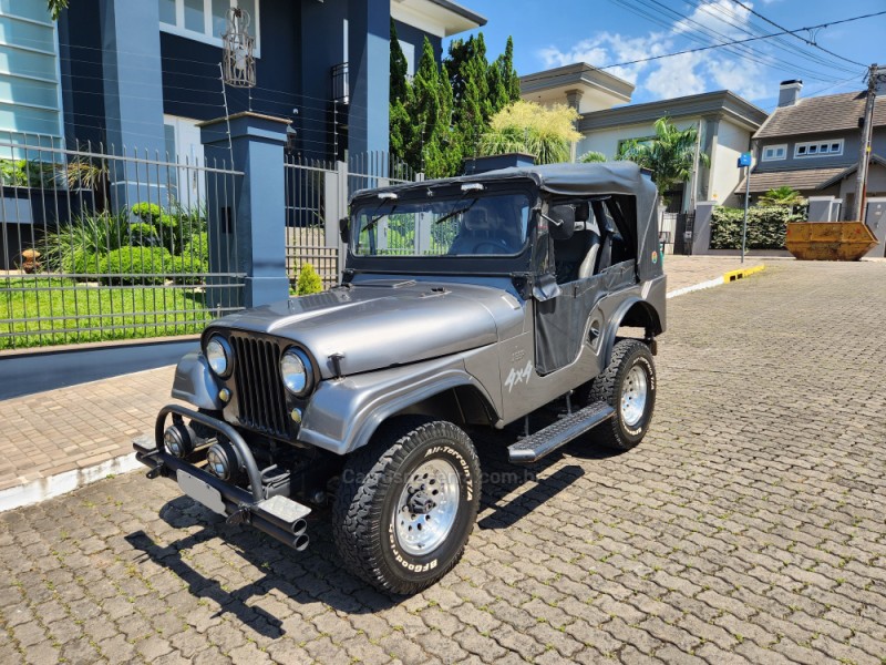 jeep  1957 montenegro