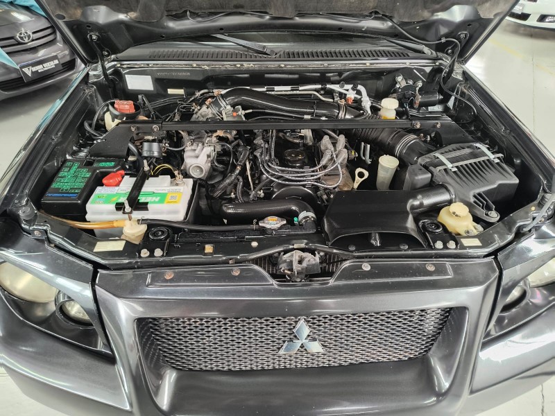 PAJERO TR4 2.0 4X4 16V 133CV FLEX 4P AUTOMÁTICO - 2009 - CAXIAS DO SUL