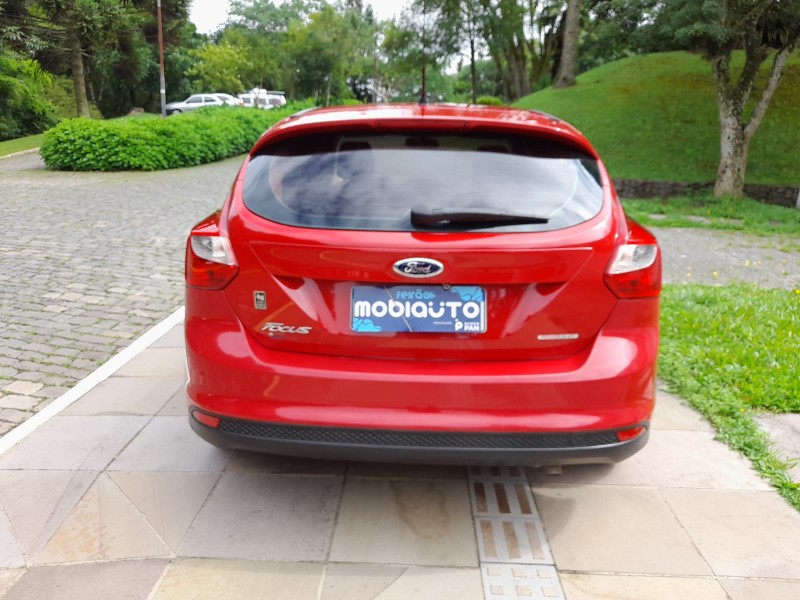 FOCUS 1.6 SE 16V FLEX 4P AUTOMÁTICO - 2015 - FARROUPILHA