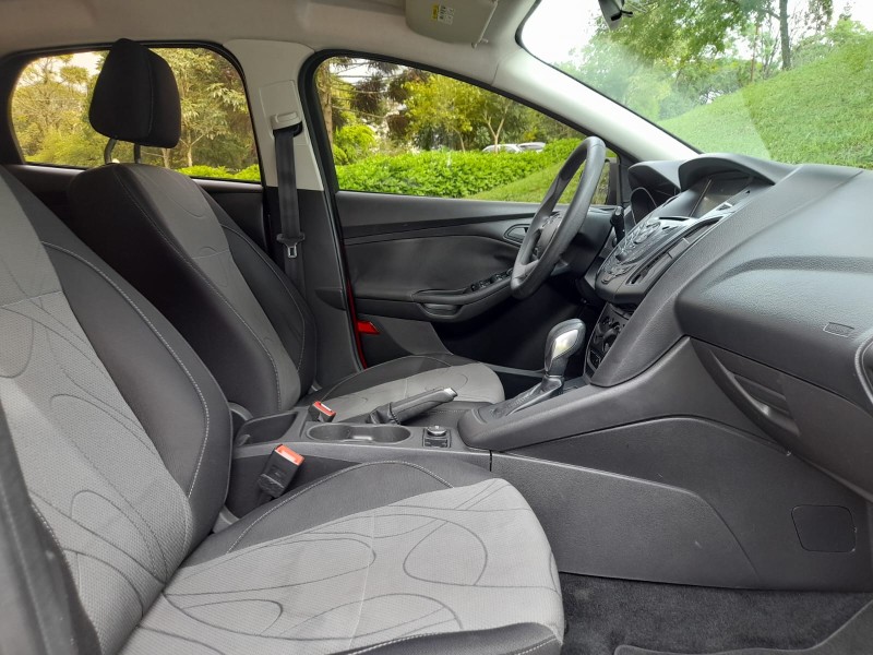 FOCUS 1.6 SE 16V FLEX 4P AUTOMÁTICO - 2015 - FARROUPILHA