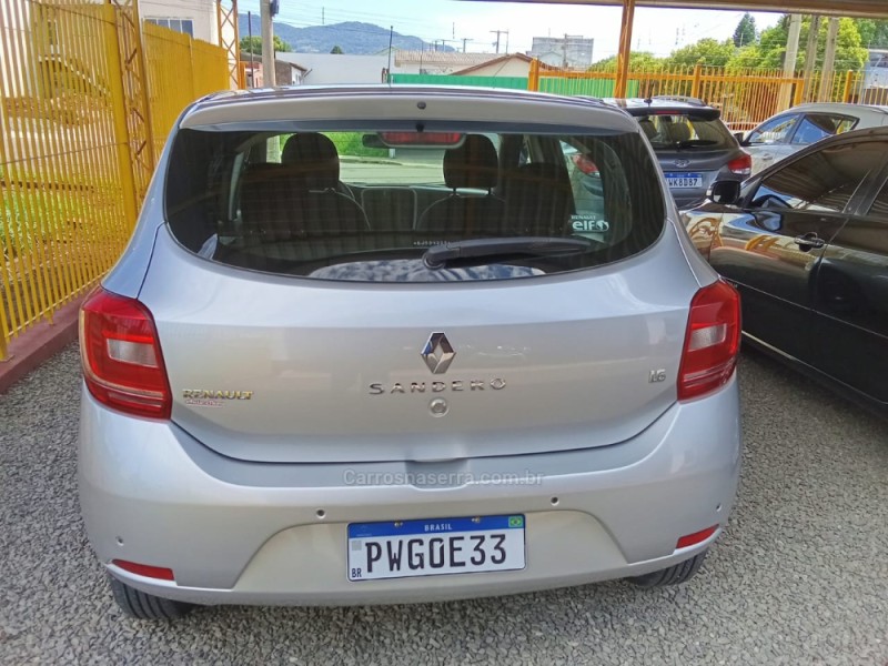 SANDERO 1.6 EXPRESSION 8V FLEX 4P MANUAL - 2016 - ARROIO DO MEIO