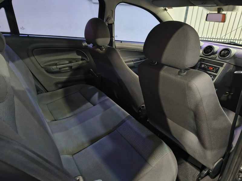 GOL 1.0 MI PLUS 8V FLEX 4P MANUAL G.V - 2009 - CAXIAS DO SUL