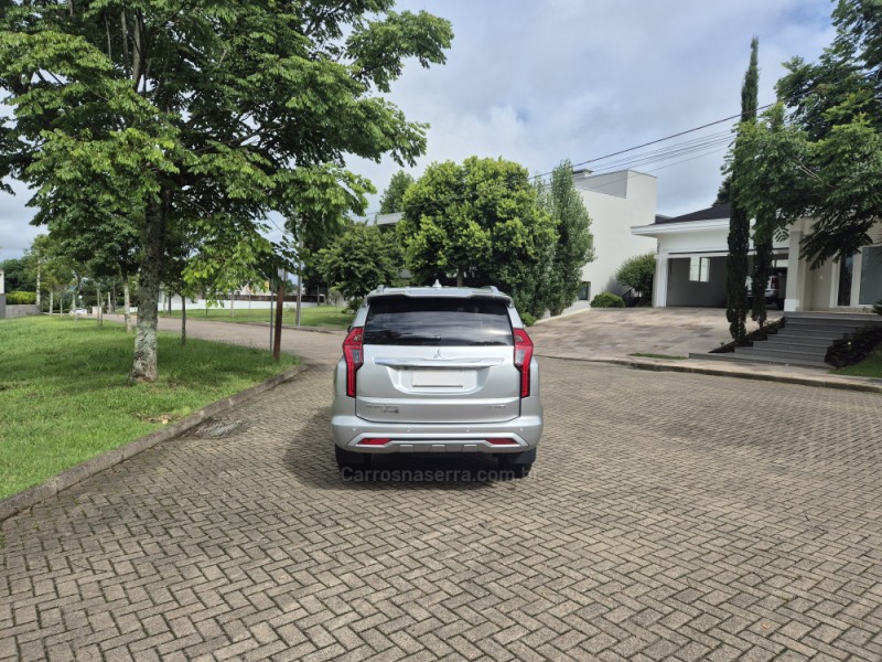 PAJERO SPORT 2.4 HPE-S 4X4 DIESEL 4P AUTOMÁTICO - 2023 - BENTO GONçALVES