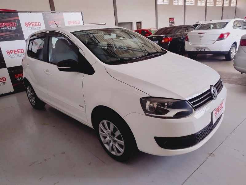 FOX 1.6 MI 8V FLEX 4P MANUAL - 2014 - SãO SEBASTIãO DO CAí