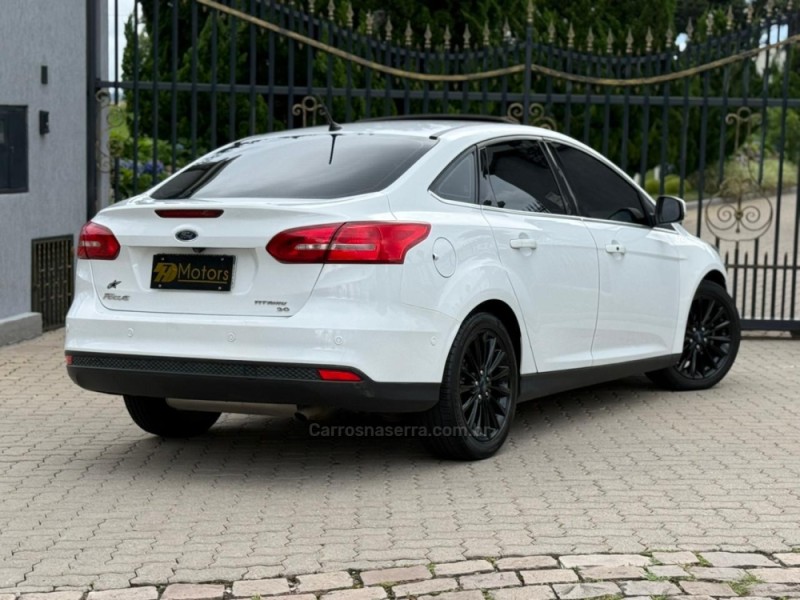 FOCUS 2.0 TITANIUM PLUS SEDAN 16V FLEX 4P AUTOMÁTICO - 2016 - CAXIAS DO SUL