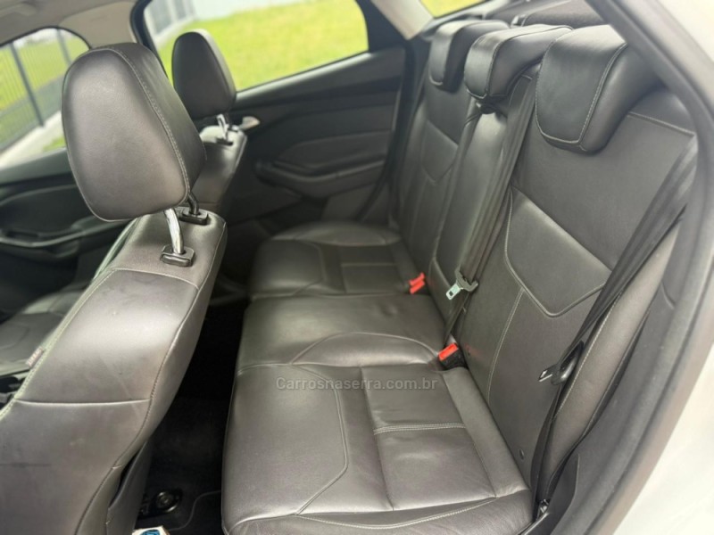 FOCUS 2.0 TITANIUM PLUS SEDAN 16V FLEX 4P AUTOMÁTICO - 2016 - CAXIAS DO SUL