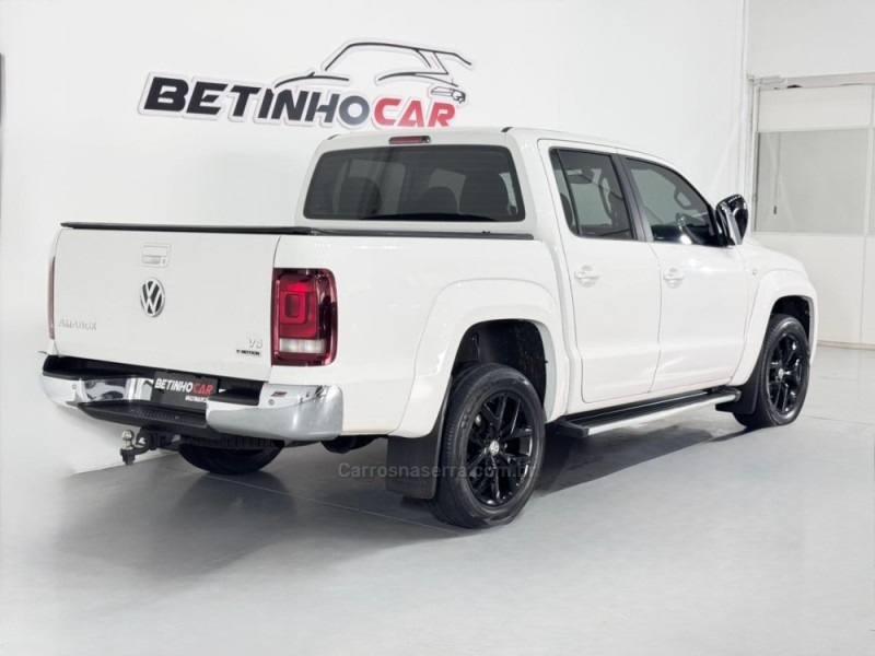 AMAROK 3.0 V6 TDI HIGHLINE CD DIESEL 4MOTION AUTOMÁTICO - 2019 - ESTâNCIA VELHA
