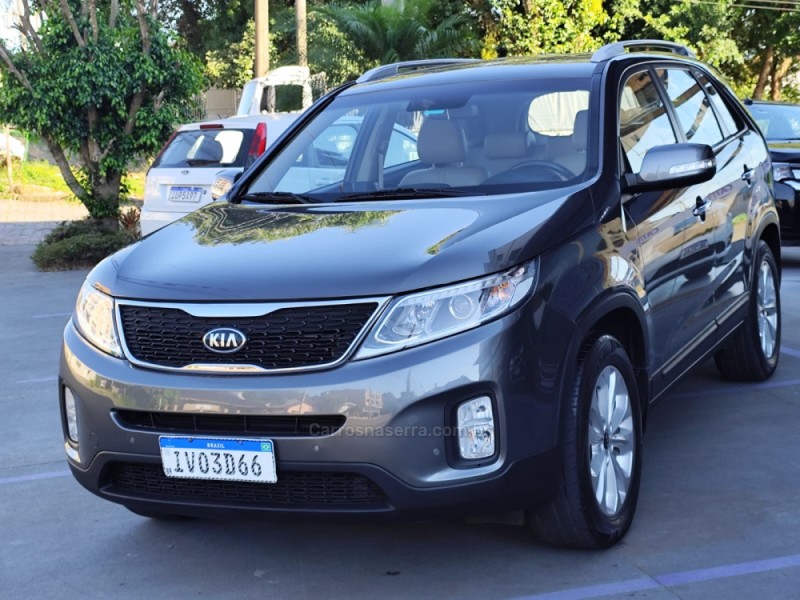 SORENTO 2.4 S.356 4X2 16V GASOLINA 4P AUTOMÁTICO - 2015 - ARROIO DO MEIO